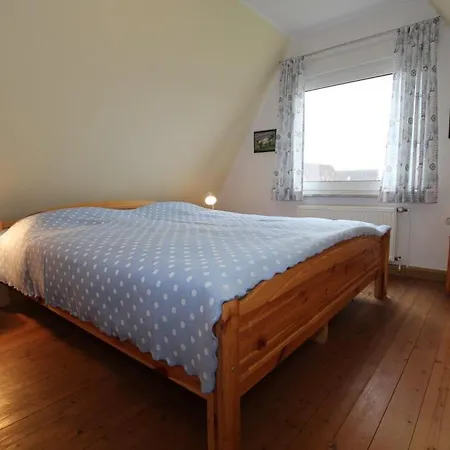 Holiday home Greetjehaus Jolle *
